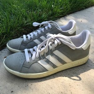 Adidas Sneakers Size 8